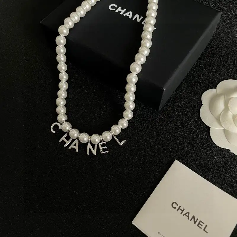 Chanel necklace 05yxh47